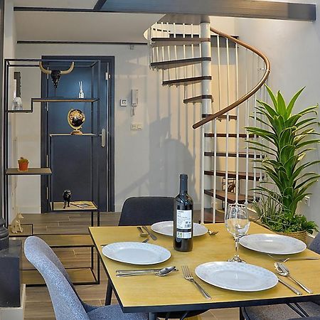 Duplex Moderno En Alameda Apartment Sevilla Bagian luar foto